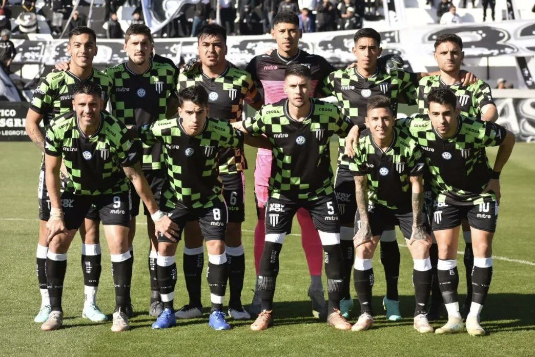 Gimnasia y Esgrima, Chaco For Ever