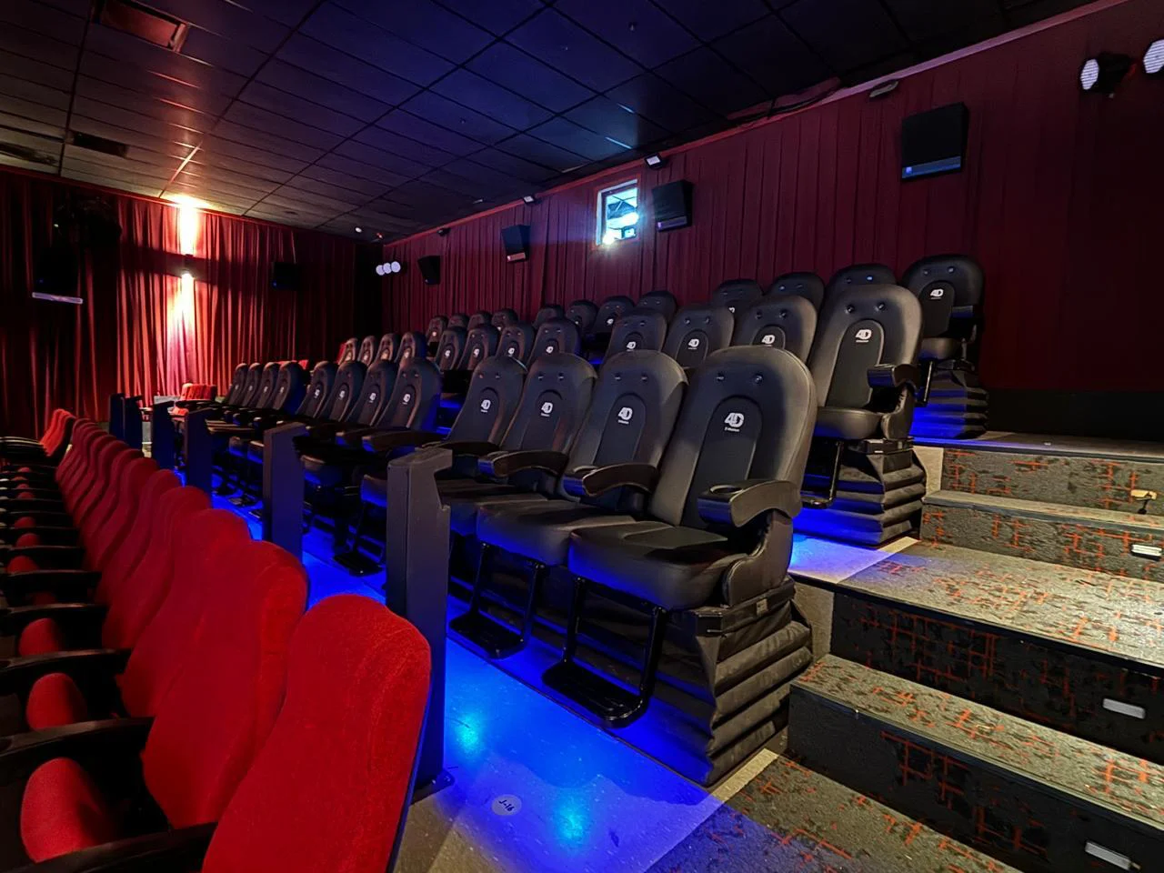 MULTIPLEX SAN JUAN 8