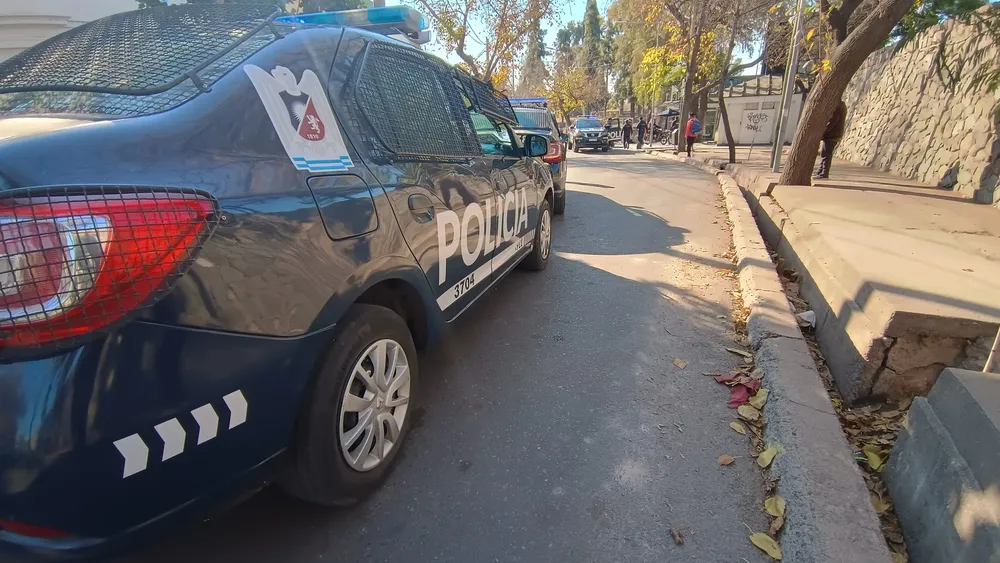 policia de Mendoza 2