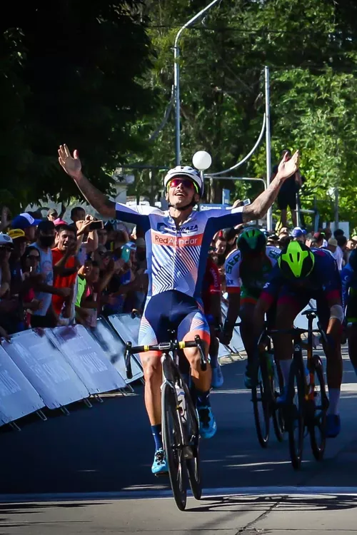 Ciclismo, Mauricio Quiroga, La Bestia ganó la 1ra etapa