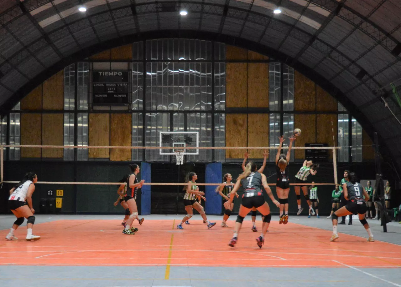 Voley, femenino, 3ra fecha, Campo Universitario