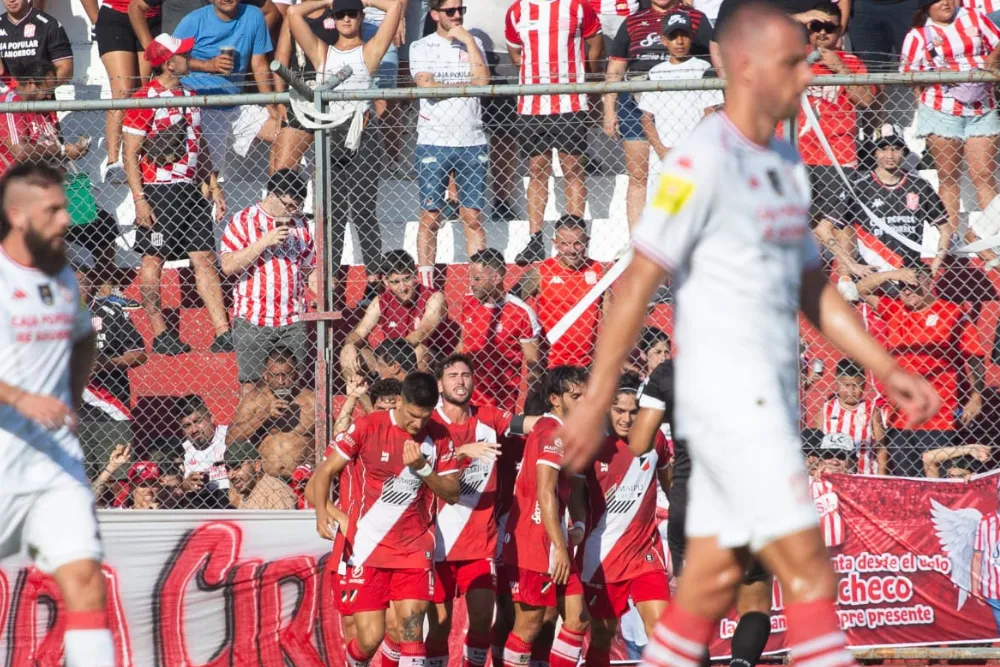 Deportivo Maipú, San Martin Tucumán