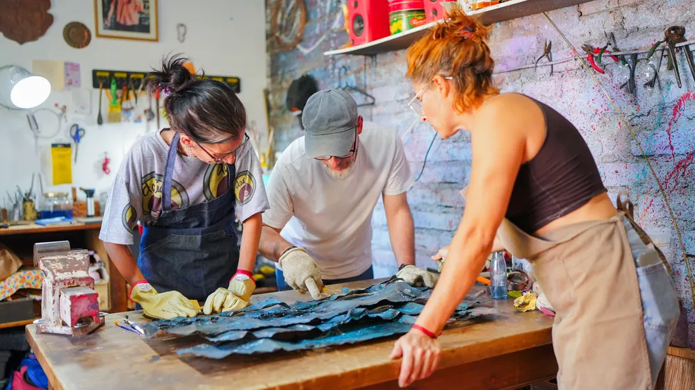 Inauguración obras de arte en oficina Glencore (1)