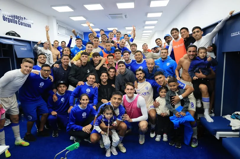 Godoy Cruz, Acassuso, vestuario