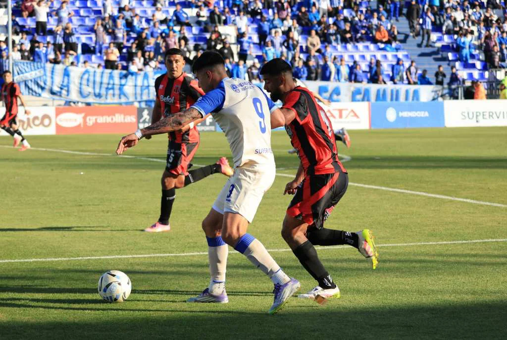 Godoy Cruz, Defensores de Belgrano