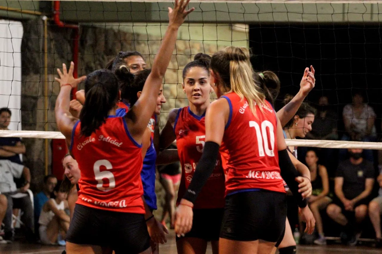Voley, Regatas 0-Circulo Policial 3