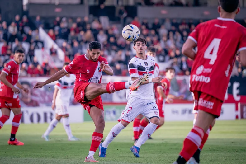Deportivo Maipú, Chacarita Juniors