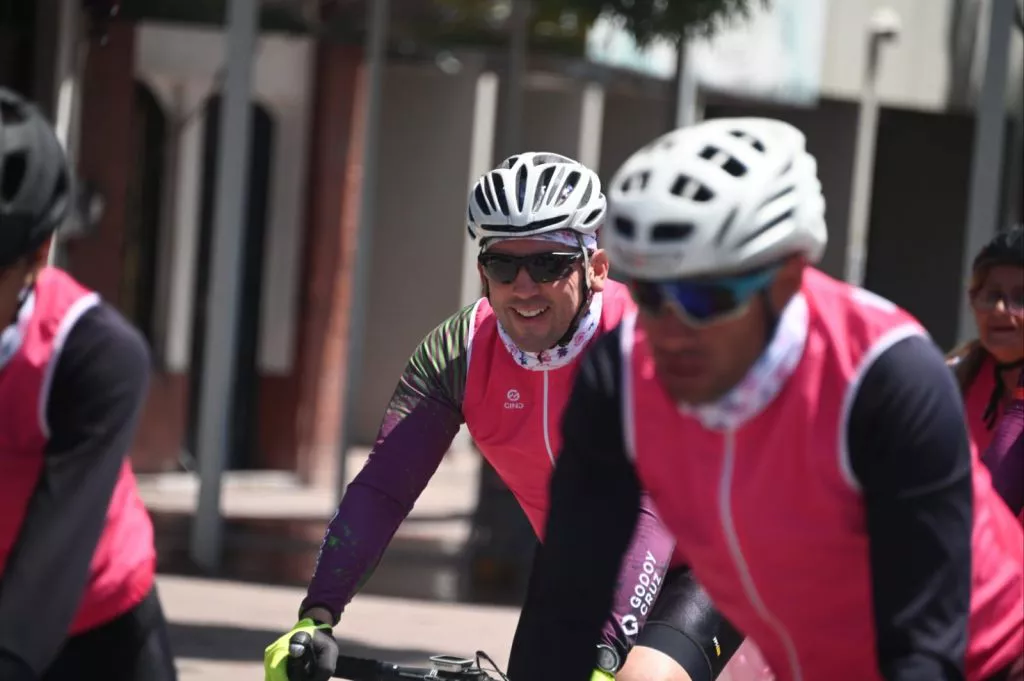 Bicicleteada-rosa-Godoy-Cruz-Rivadavia-tadeo-garcia-zalazar-1024x681