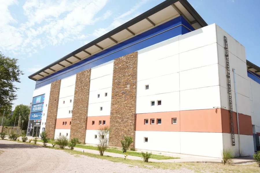 Pelota vasca, mejoras edilicias