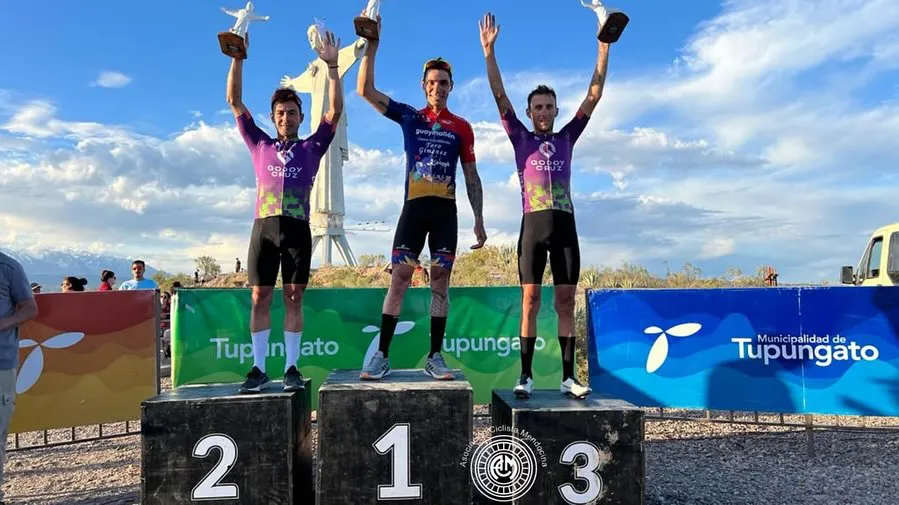 Ciclismo, Tupungato, podio