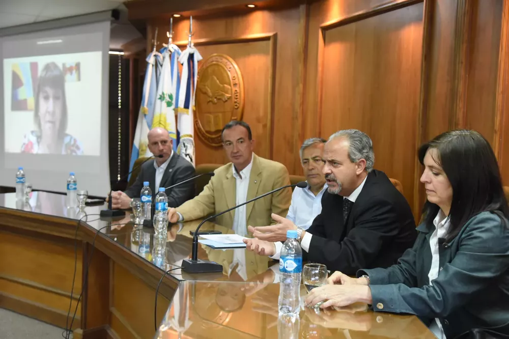 Registro de Huellas Genéticas (13)