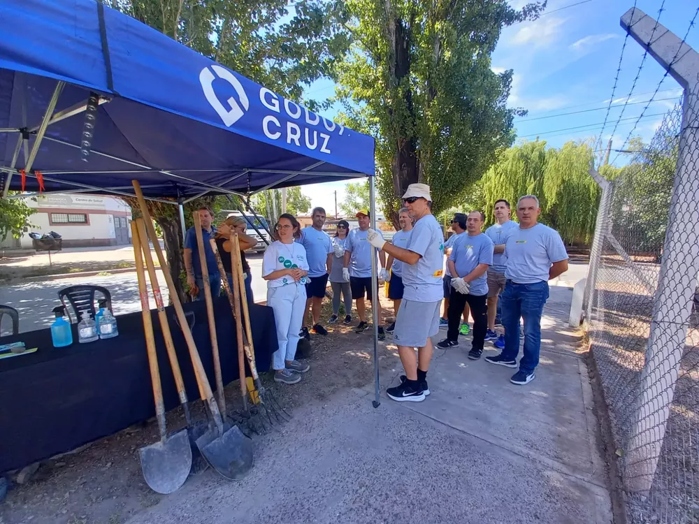 empresa dhl limpieza de cauce mathus hoyos con muni 3