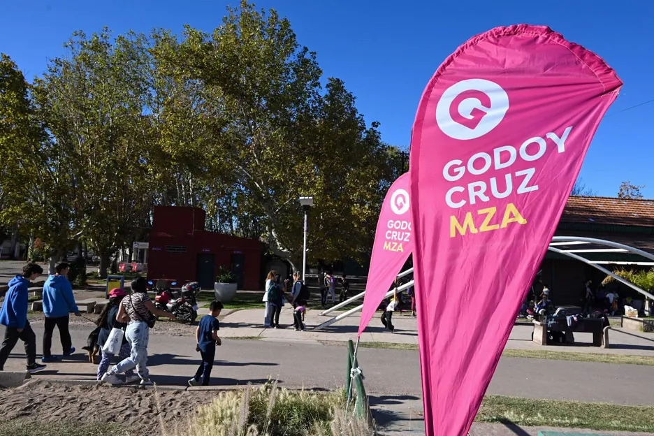 Godoy Cruz municipio, De la escuela al poli