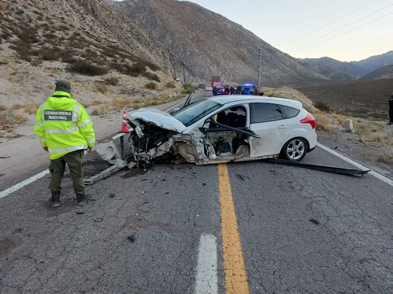 auto movil y camion 11032025