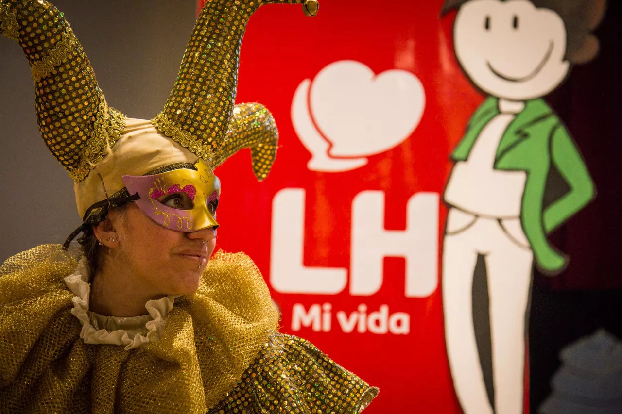 LH, El mágico mundo de Poli