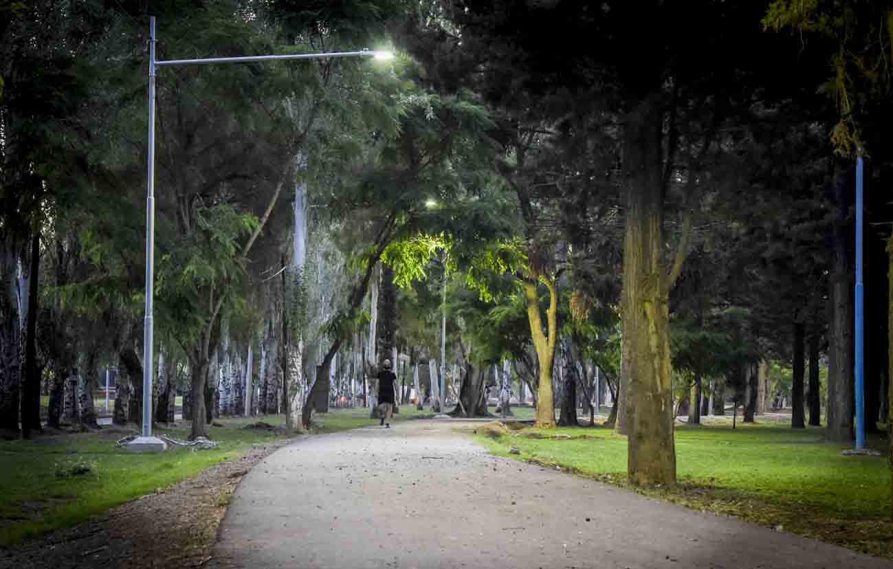 Luminarias LED Parque del Acceso Este (8)
