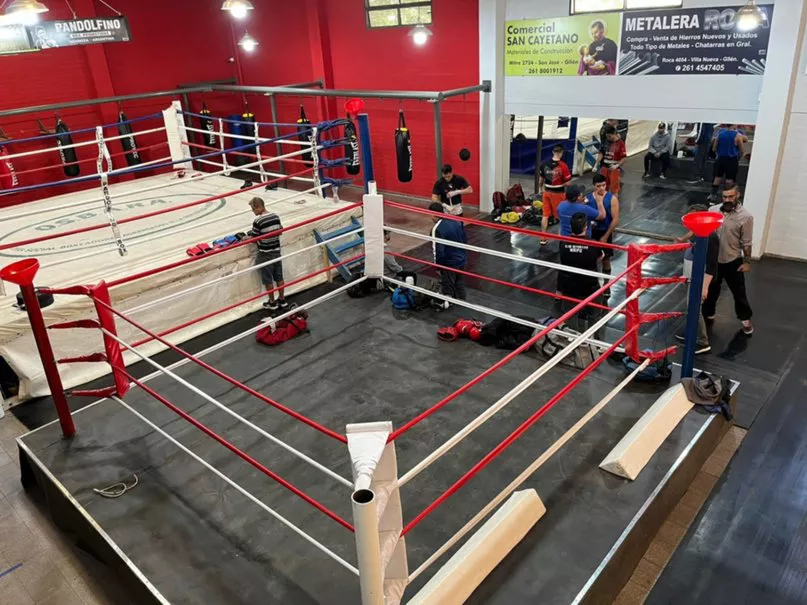 Pandolfino, inauguró gimnasio en Las Heras
