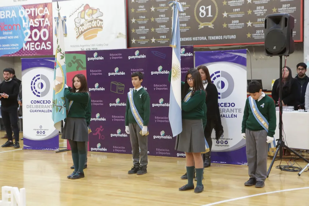 reconocimiento a estudiantes (2)