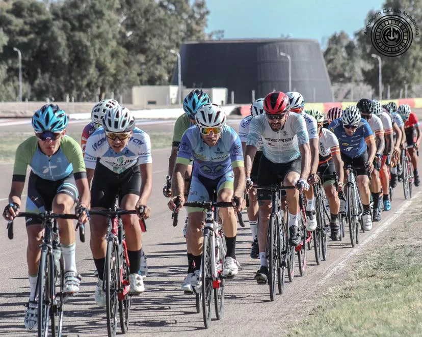 Ciclismo, Campeonato Mendocino Criterium y Pista