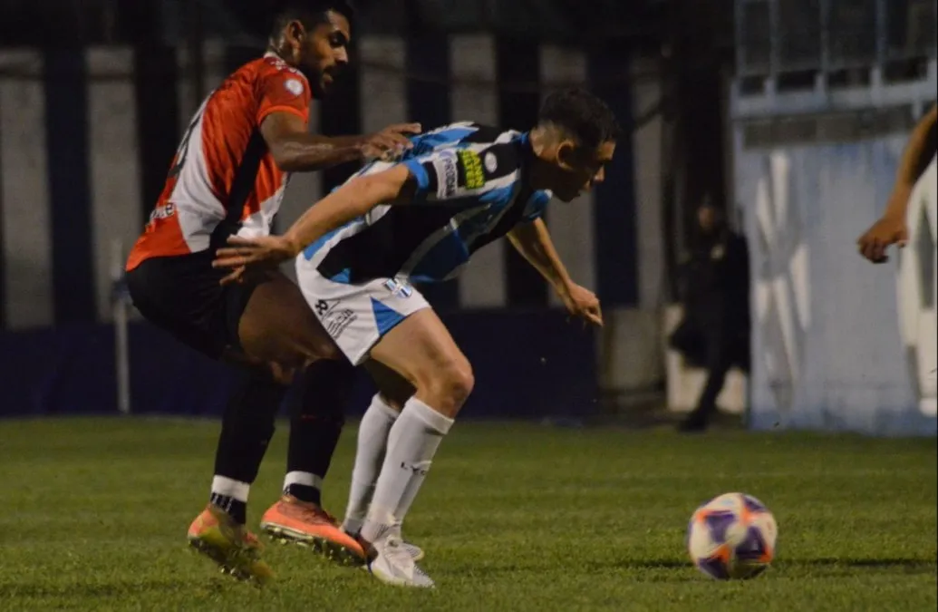 Primera Nacional, Almagro 1- Maipú 0