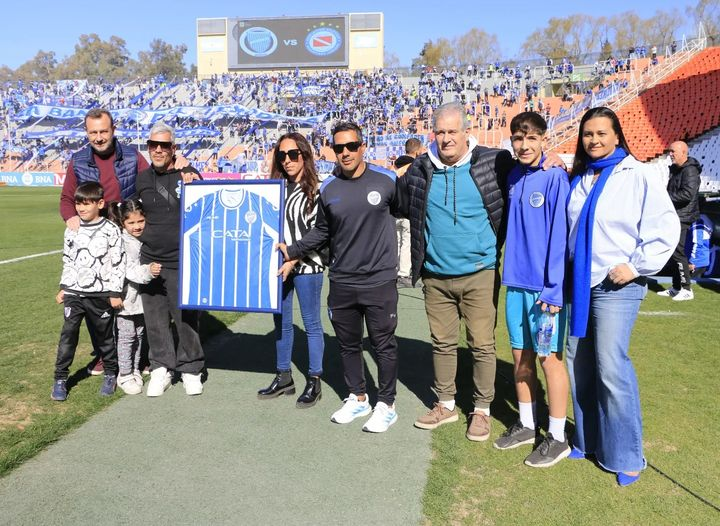 Godoy Cruz, homenaje a Alberto Garro