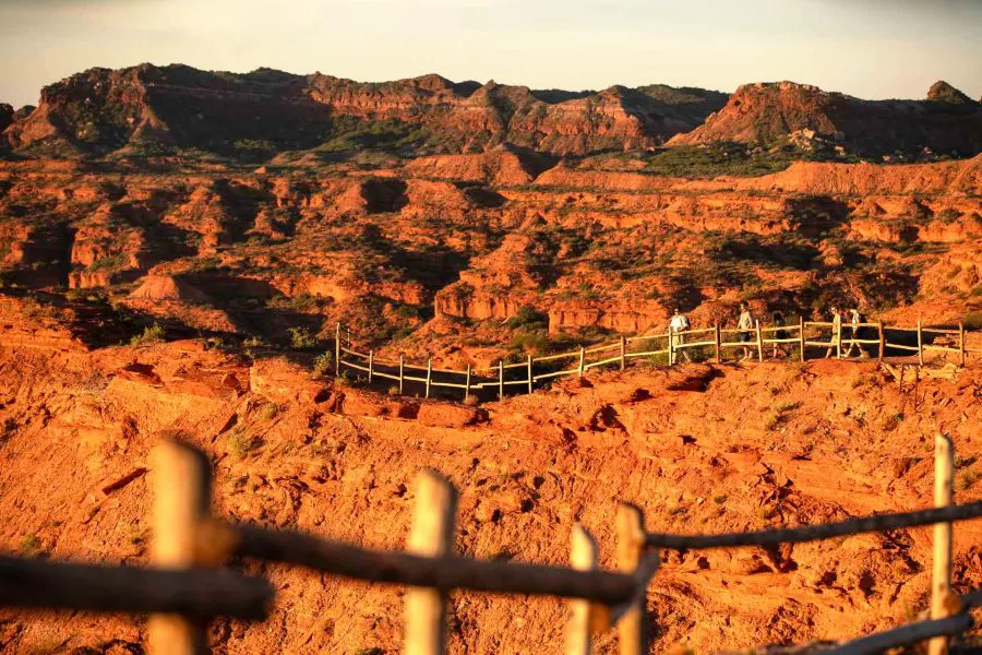 CONEXION-CON-EL-PASADO-1-900x600