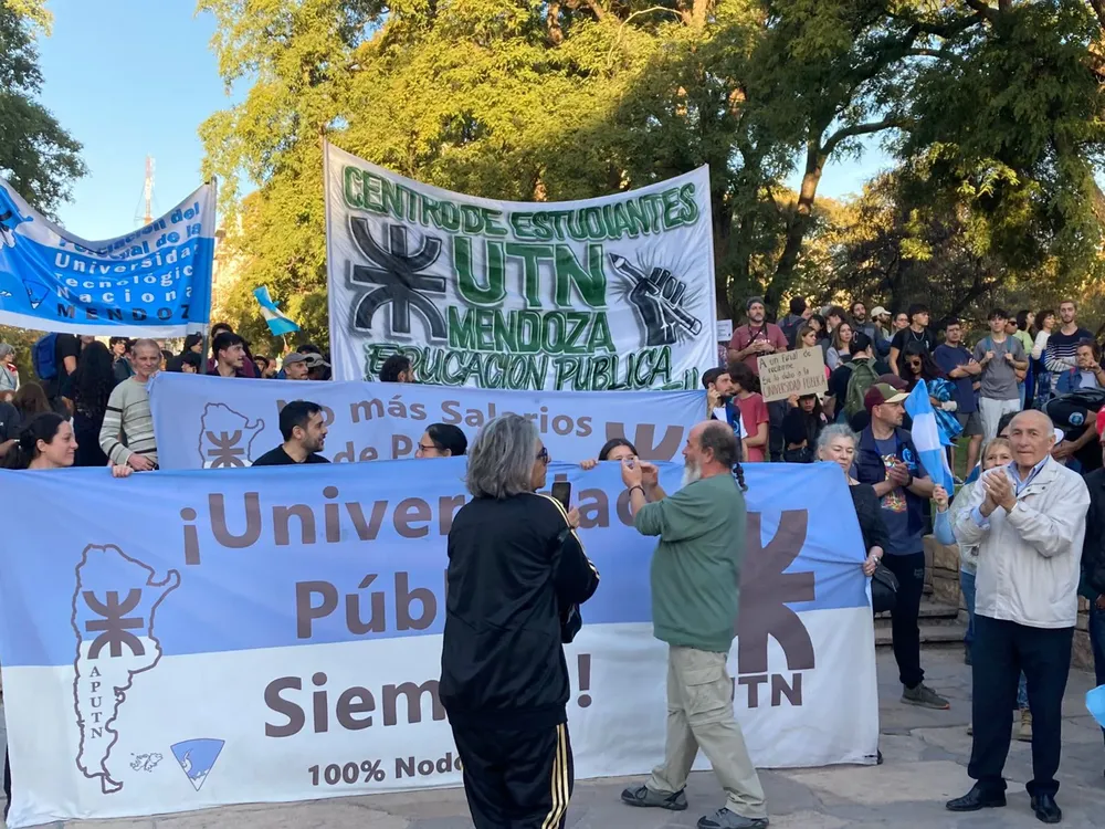 marcha univeristaria 4
