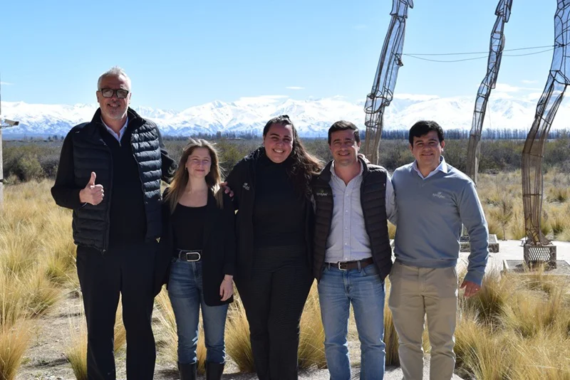 Equipo Spraytec. Presentación Bodega Salentein
