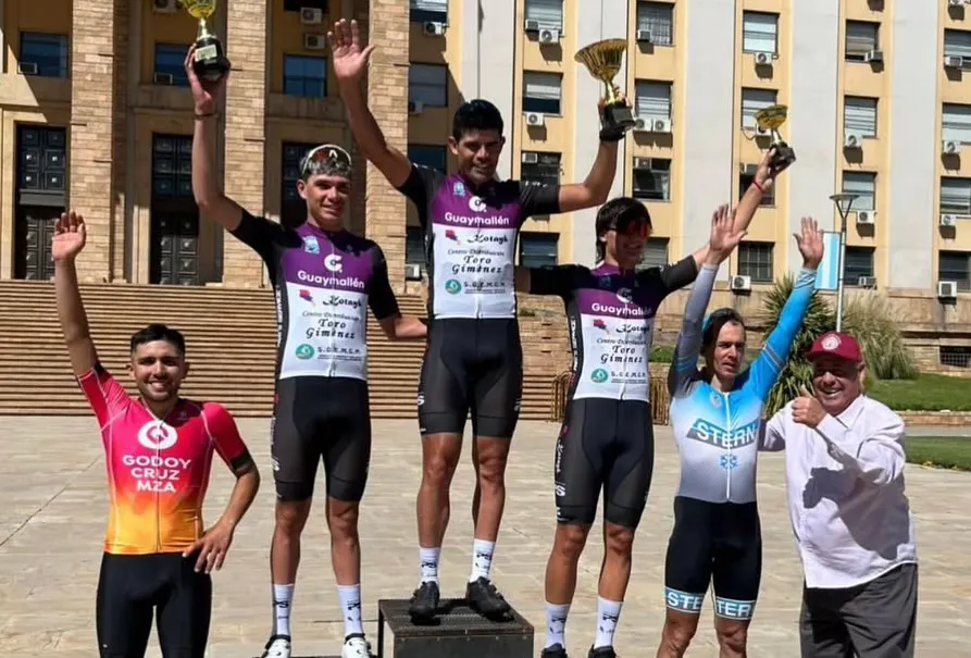 Ciclismo, Ivan Escudero, podio 8va fecha