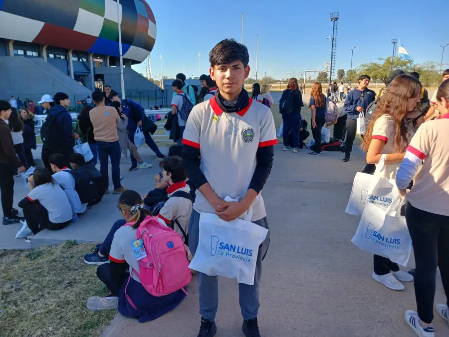 WhatsApp-Image-2025-06-08-at-18.06.42-900x675