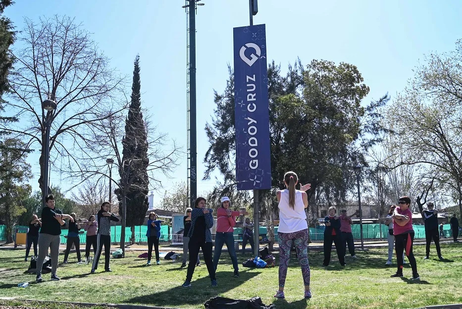 personas mayores gimnasia preventiva godoy cruz mendoza