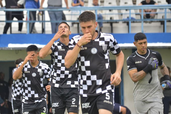 Gimnasia y Esgrima, Primera Nacional