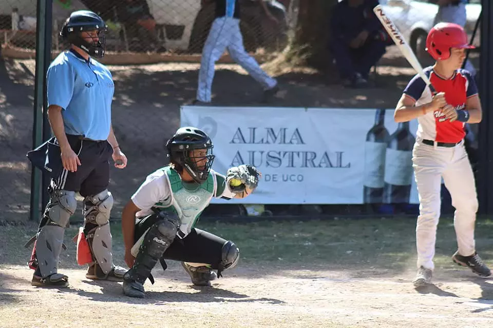 Softbol, Oficial 2022