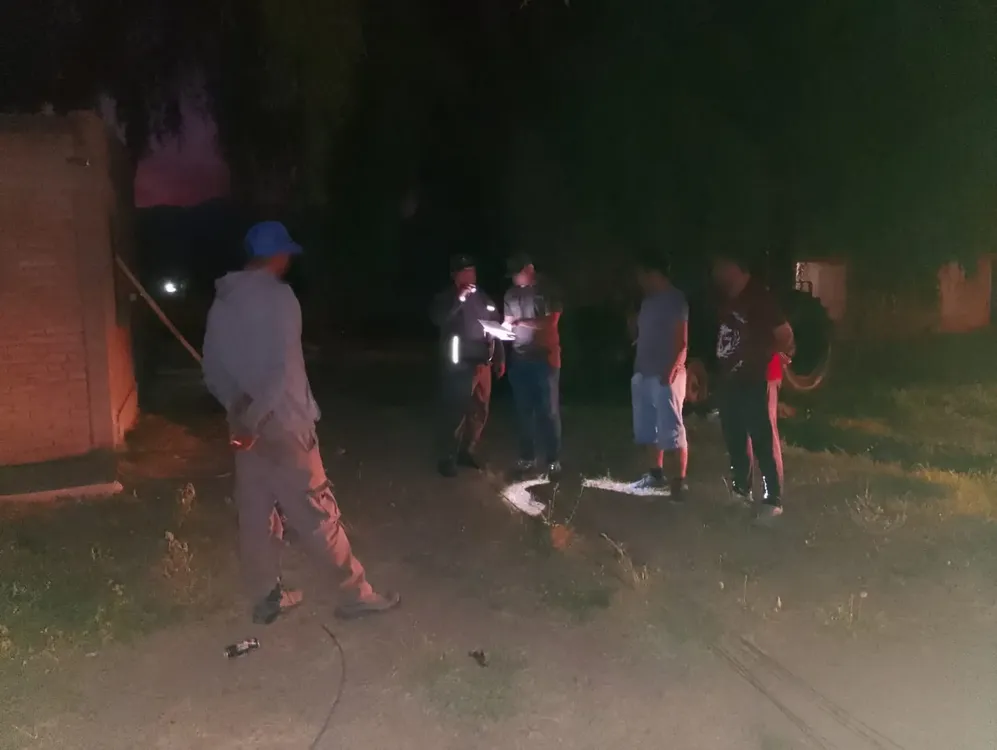 Mendoza allanamiento rescatan 21 mayores 6 menores de edad (13)