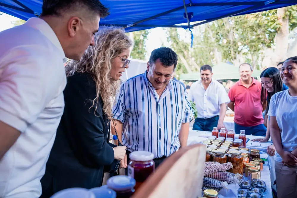 WhatsApp Image 2025-11-15 at 1.59.37 PM (2)