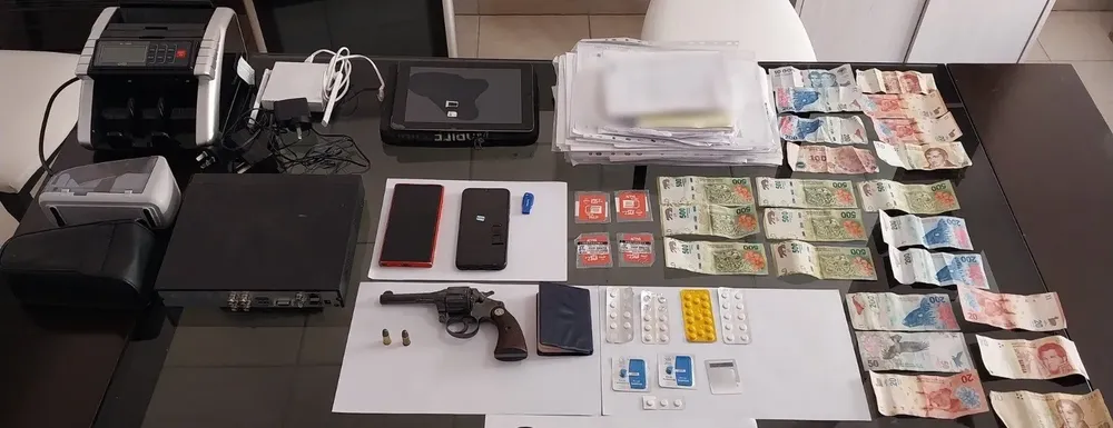 Allanamientos en Corrientes y Mendoza permitieron el secuestro millonario de bienes y la asistencia de 43 personas explotadas laboralmente (3)