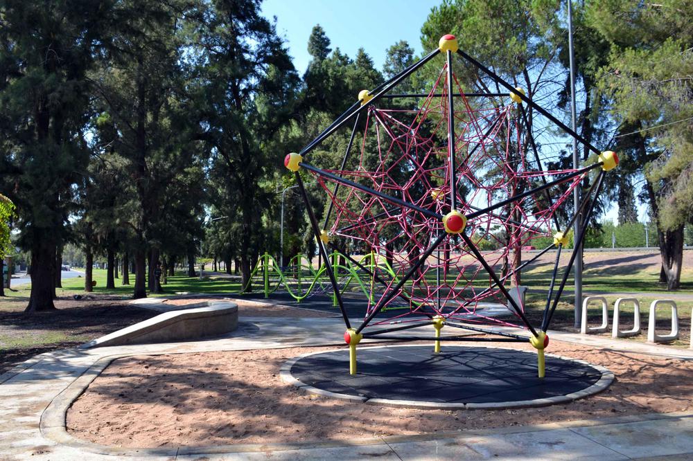 Islas lúdicas Parque  del Acceso Este (4)