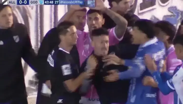 Godoy Cruz- All Boys, polémico arbitraje de Lamolina