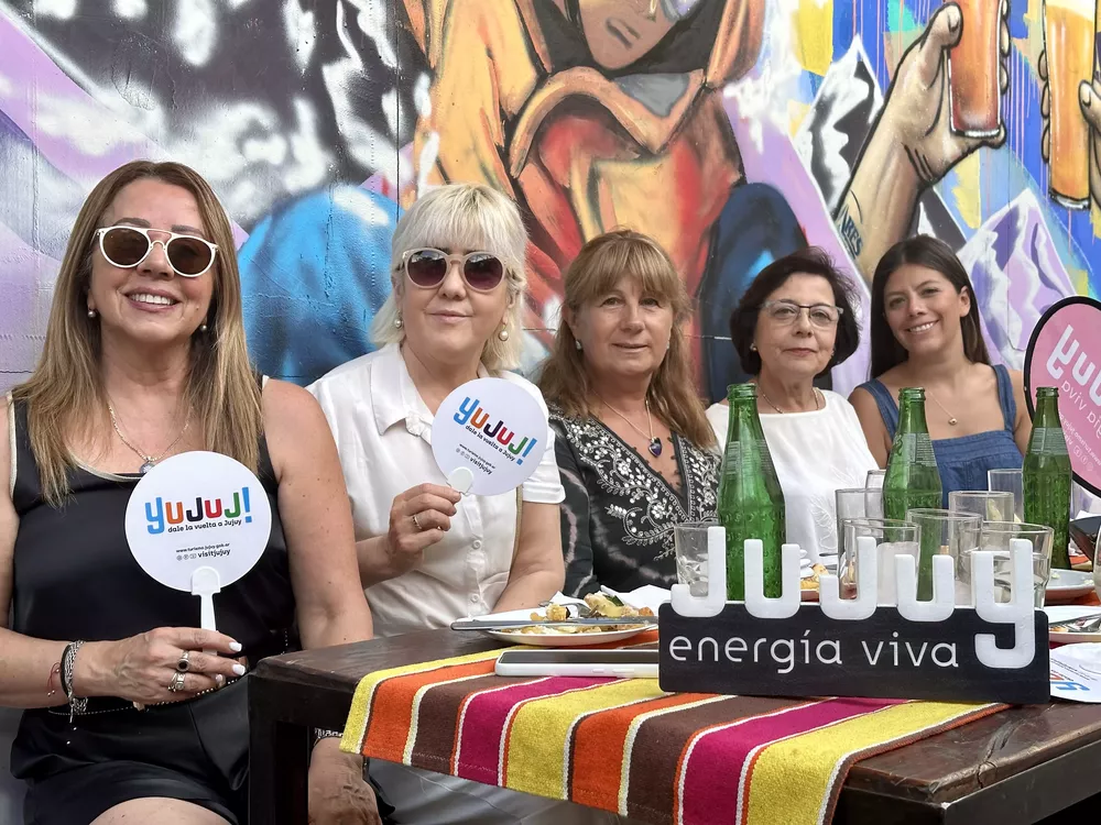 Las AMUVA dijeron presente, junto a Flor Afranllie