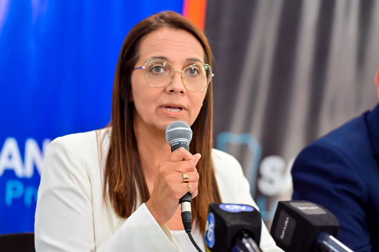 ministra becerra
