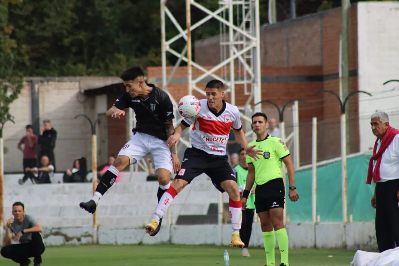 Primera Nacional, Gimnasia y Esgrima 1- Deportivo Morón 0