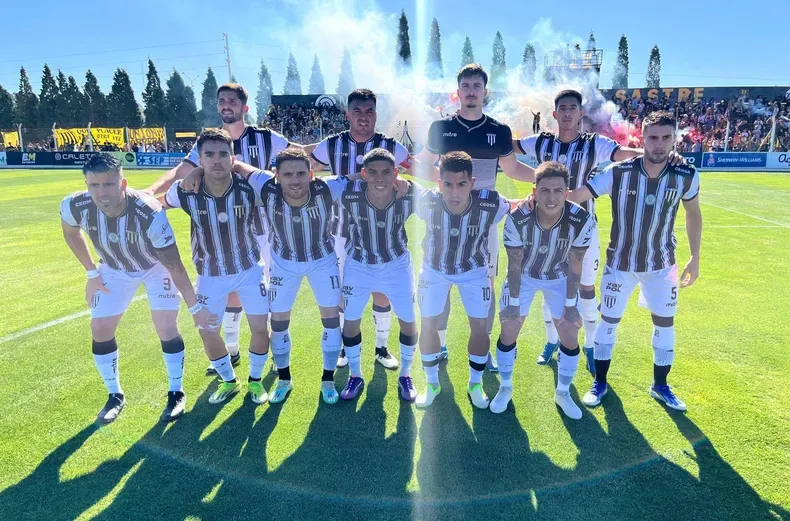 Gimnasia y Esgrima, clasificado a semifinales
