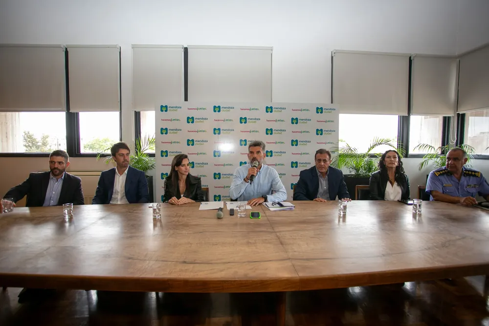 ulpiano anillo digital 4