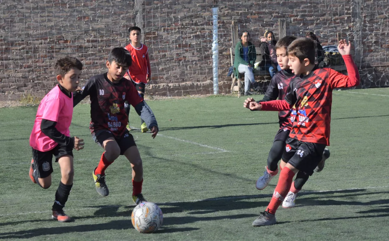 Futbol Infantil, Liga Formativa