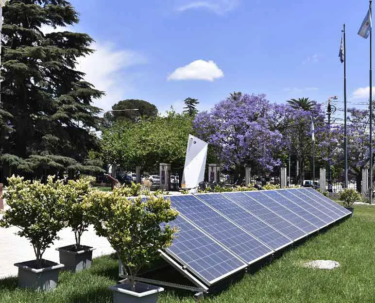 casa-municipal-paneles-flores