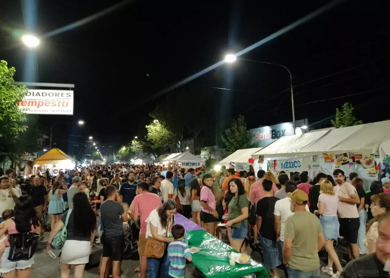 Fiesta de las colectividades Maipú 5