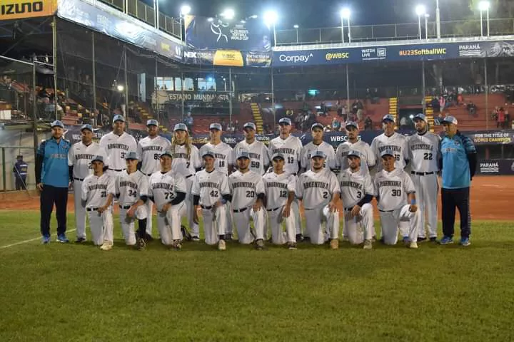 Softbol, Argentina U23 en el podio