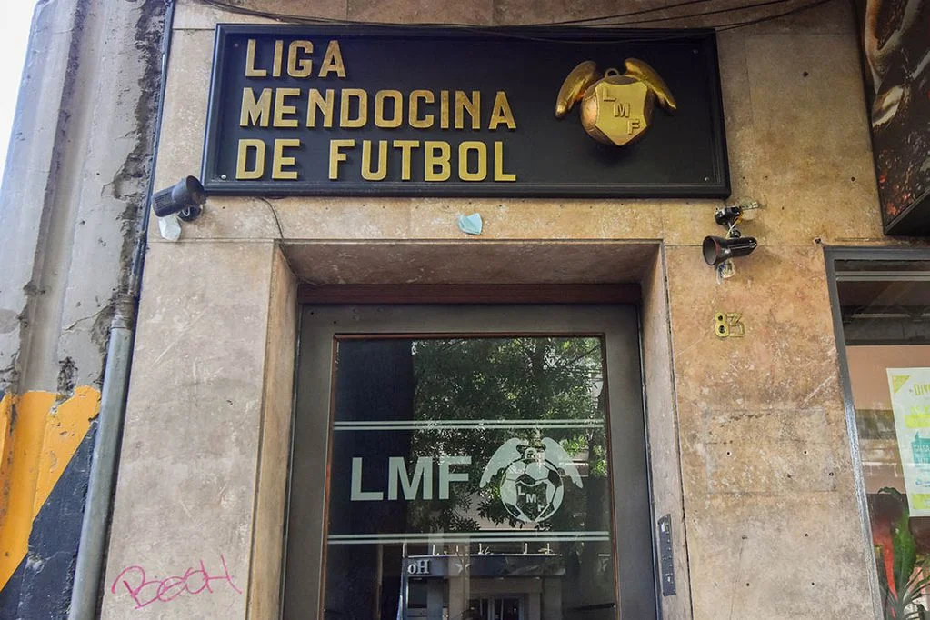 Liga Mendocina de Futbol, Garibaldi 82