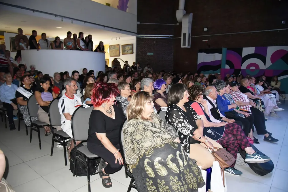 En-el-Centro-cierre