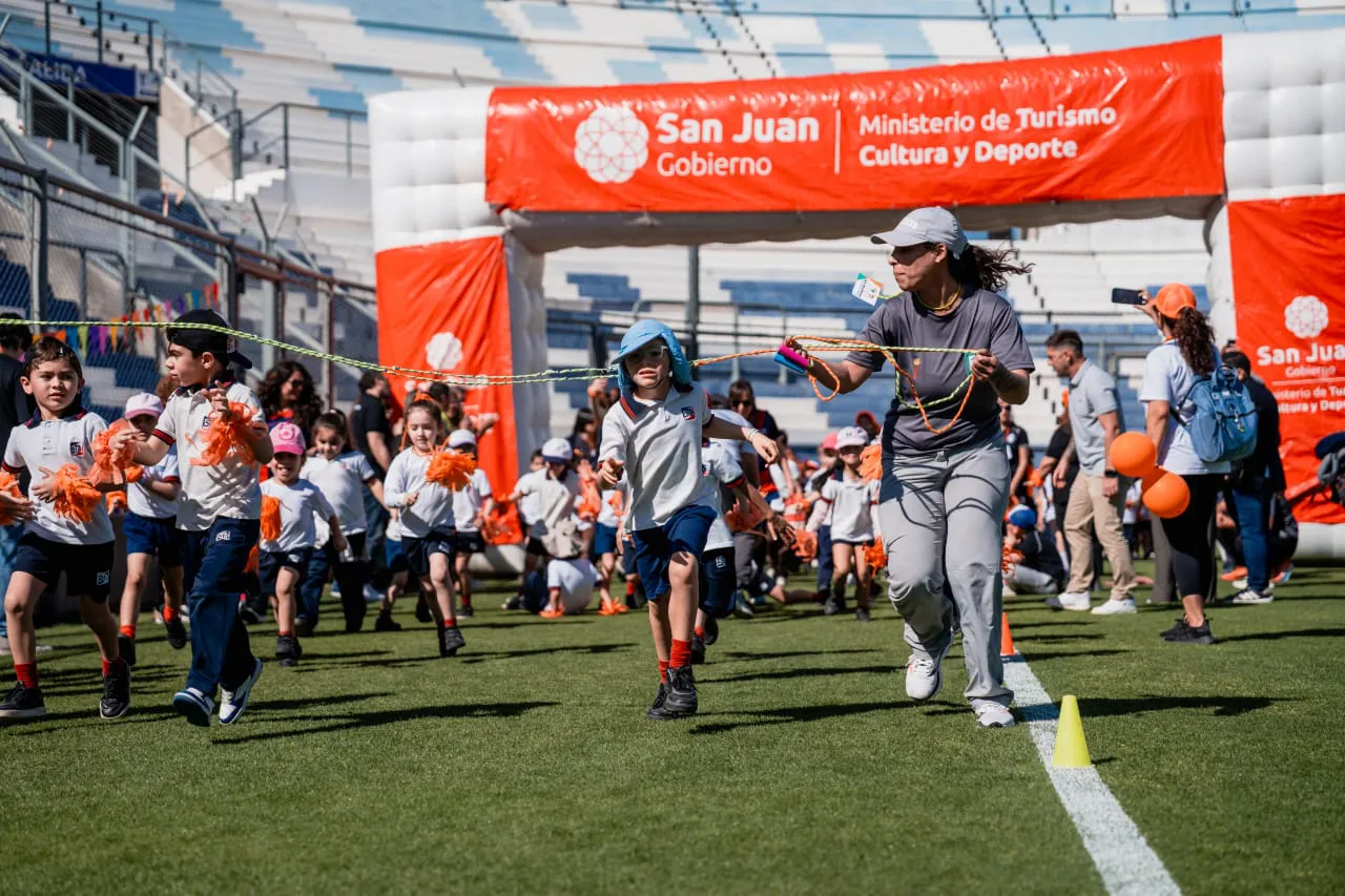 60 años edacion privada San Juan